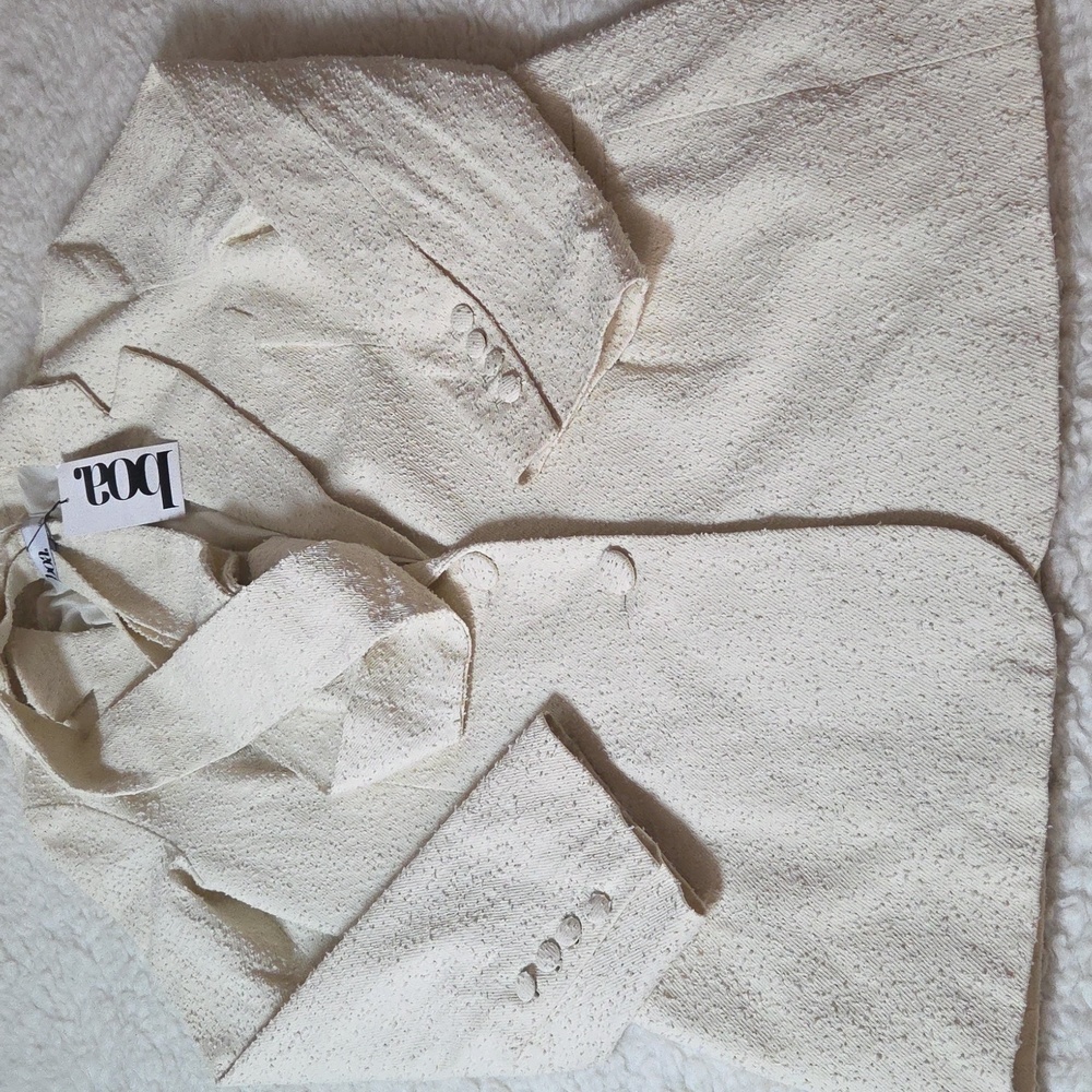 Women's Cream Belted Blazer Coat - Picture 5 of 13
